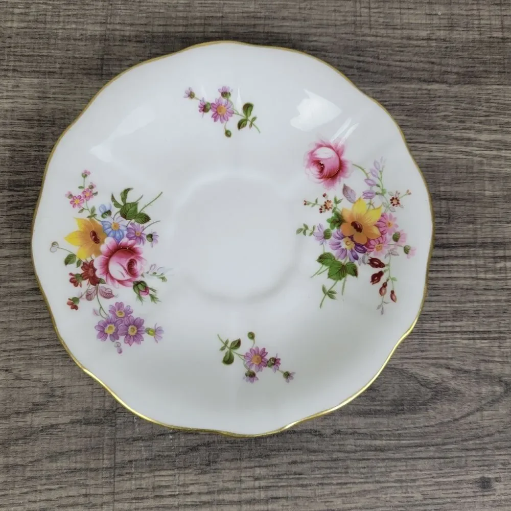 Royal Crown Bone China Derby‎ Poisies Saucer